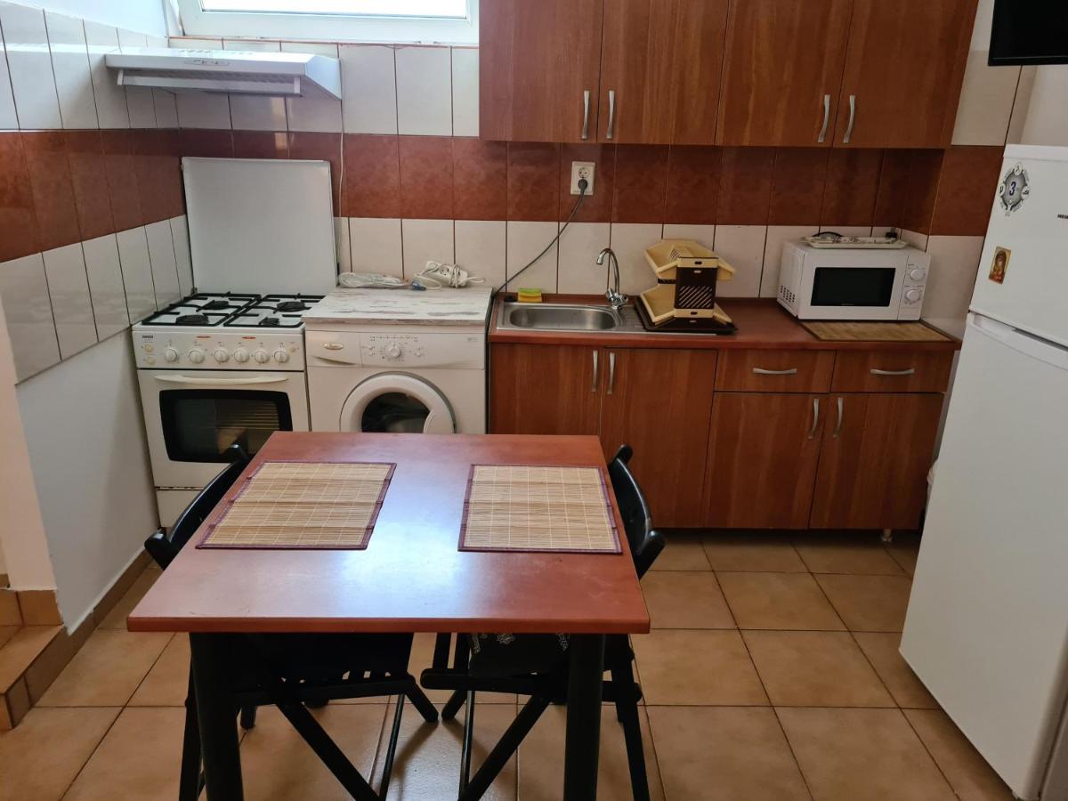 Ogadugu Apartment Букурещ Екстериор снимка